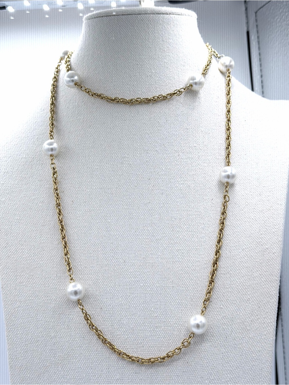 Vintage Gold-Tone Chain Imitation Pearl Station Pearl Necklace Tin Cup Style